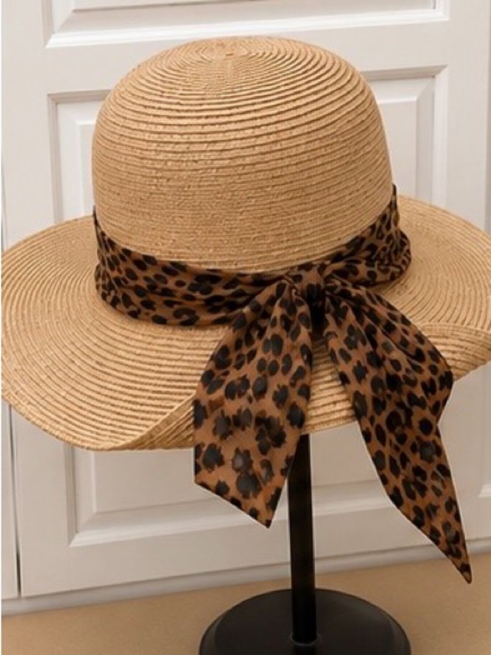 Kelly & Katie Tan Straw Sun Hat NWT with Leopard Bow